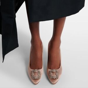 Manolo Blahnik Hangisi 70mm Satin Pump